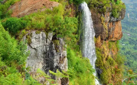 Wanale Ridge Falls