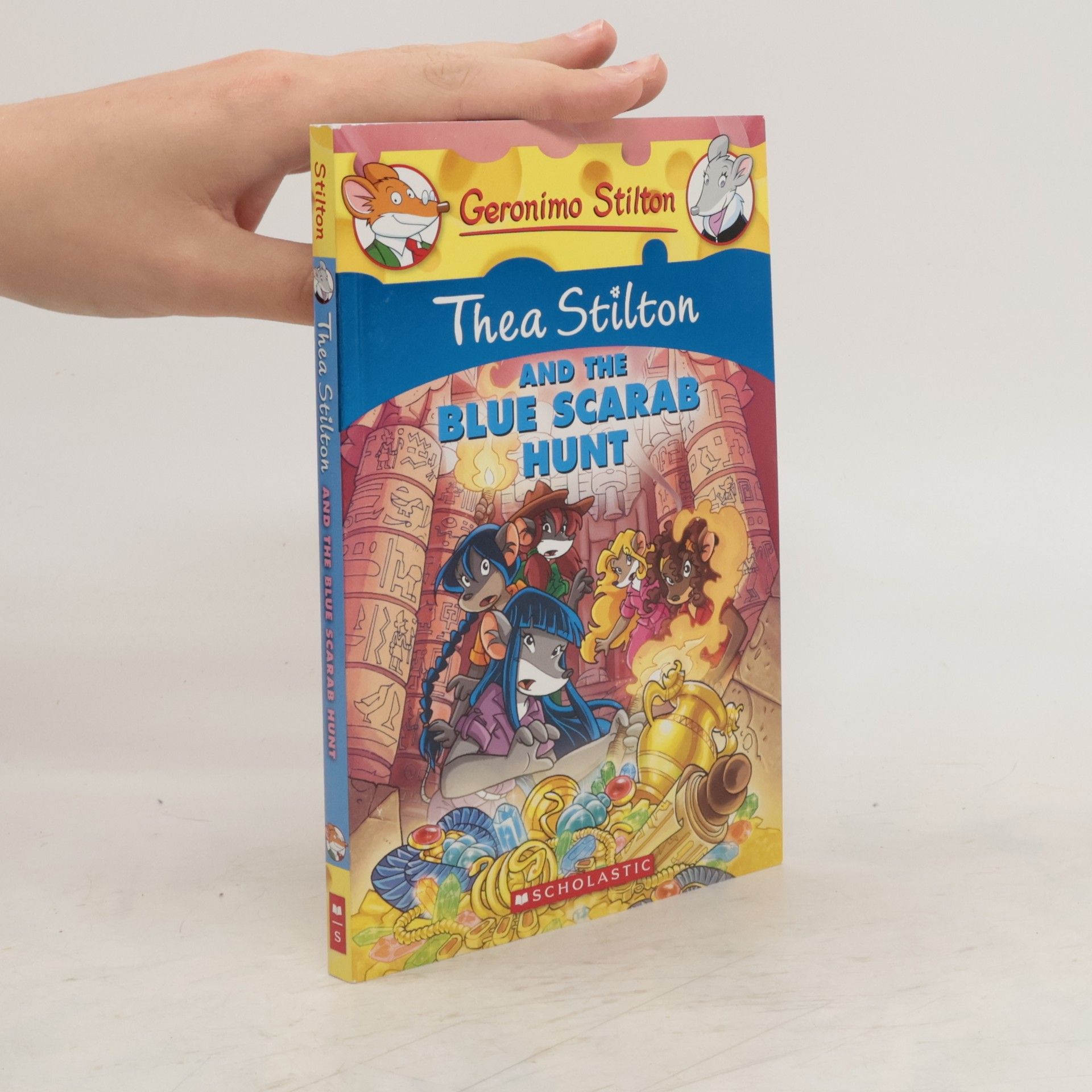 Thea Stilton and the Blue Scarab Hunt