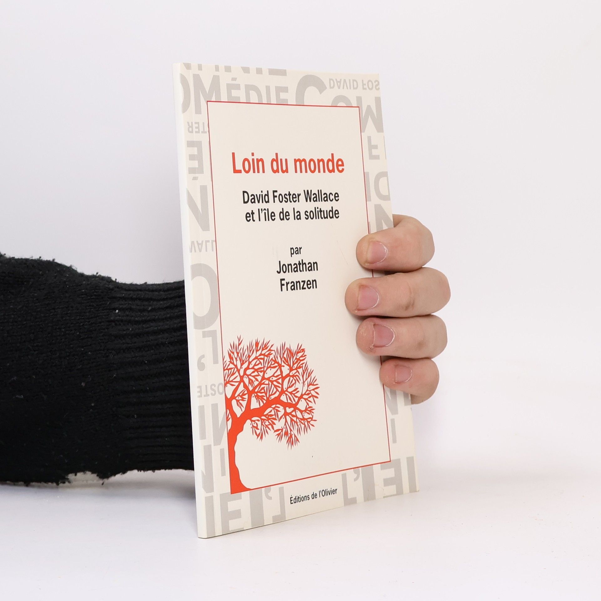 Loin du monde