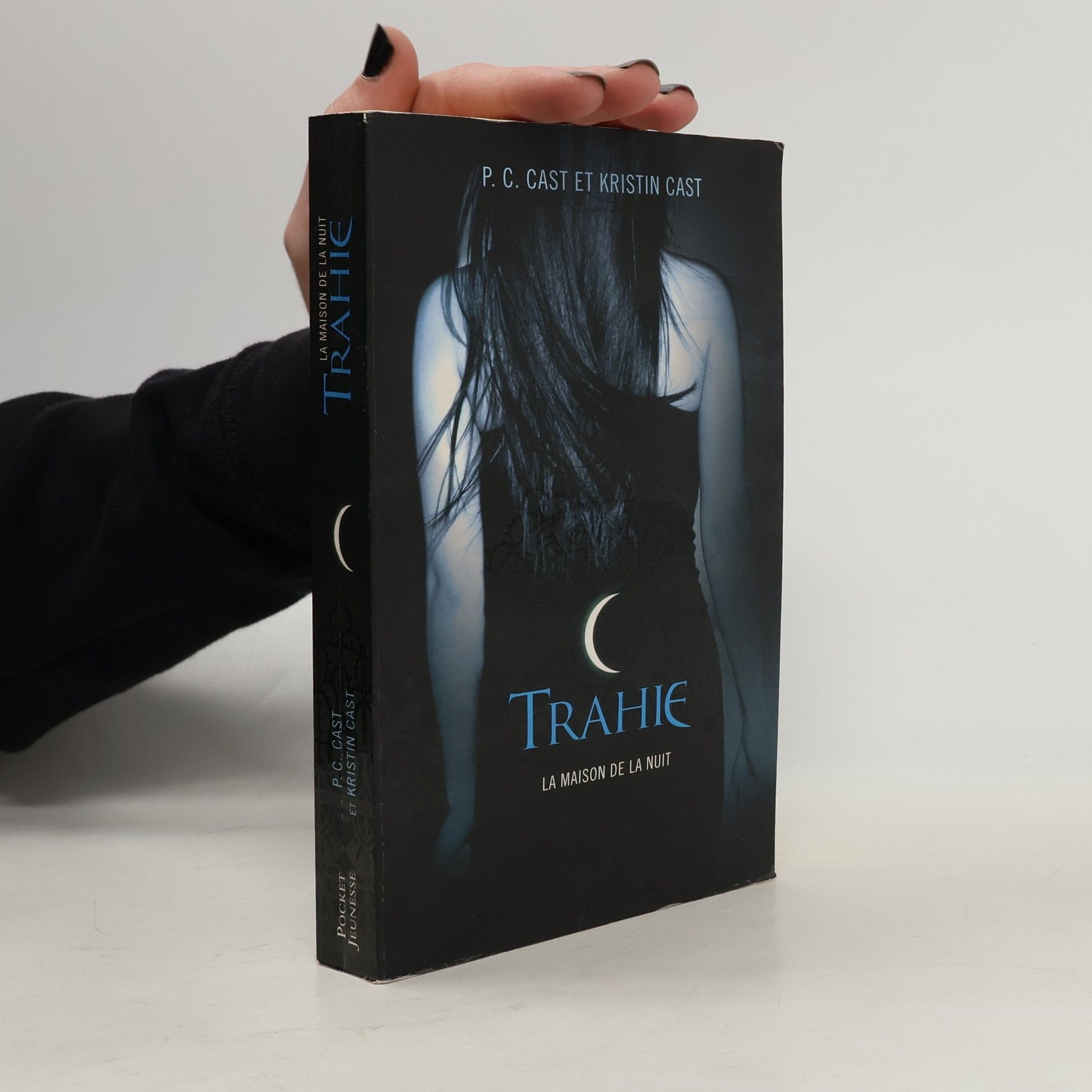 Trahie