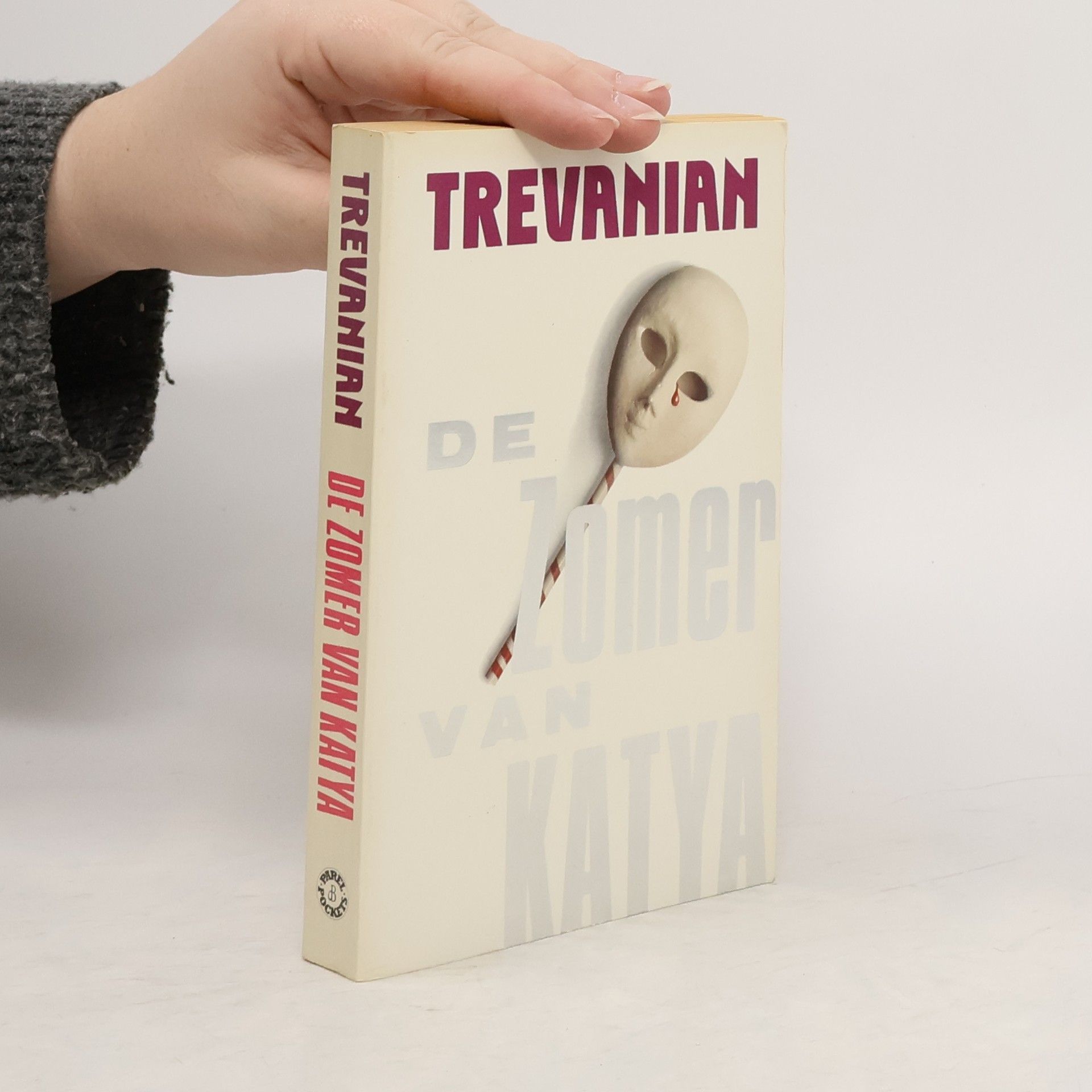 Trevanian PAREL POCKET: De zomer van Katya