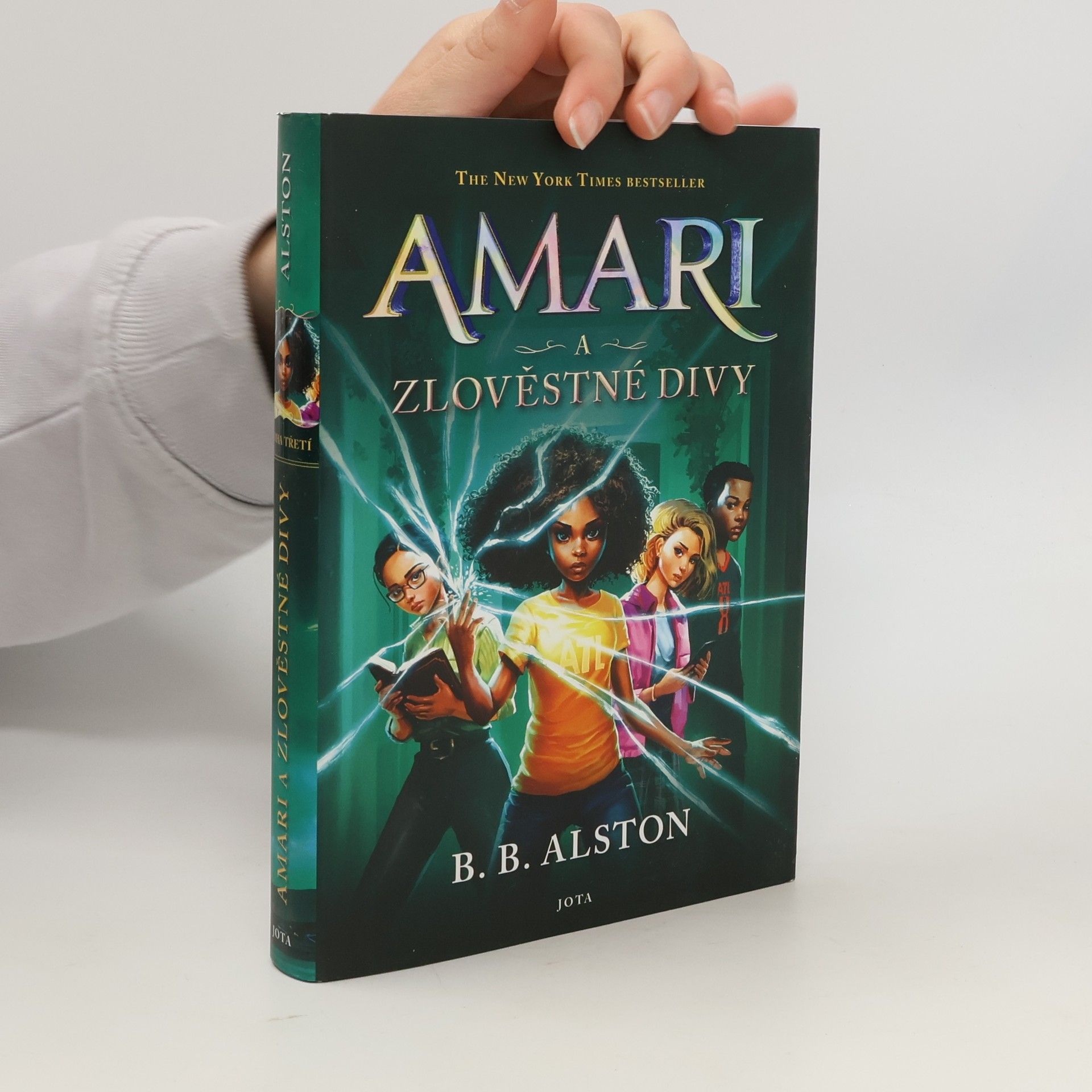 Amari a Zlověstné Divy