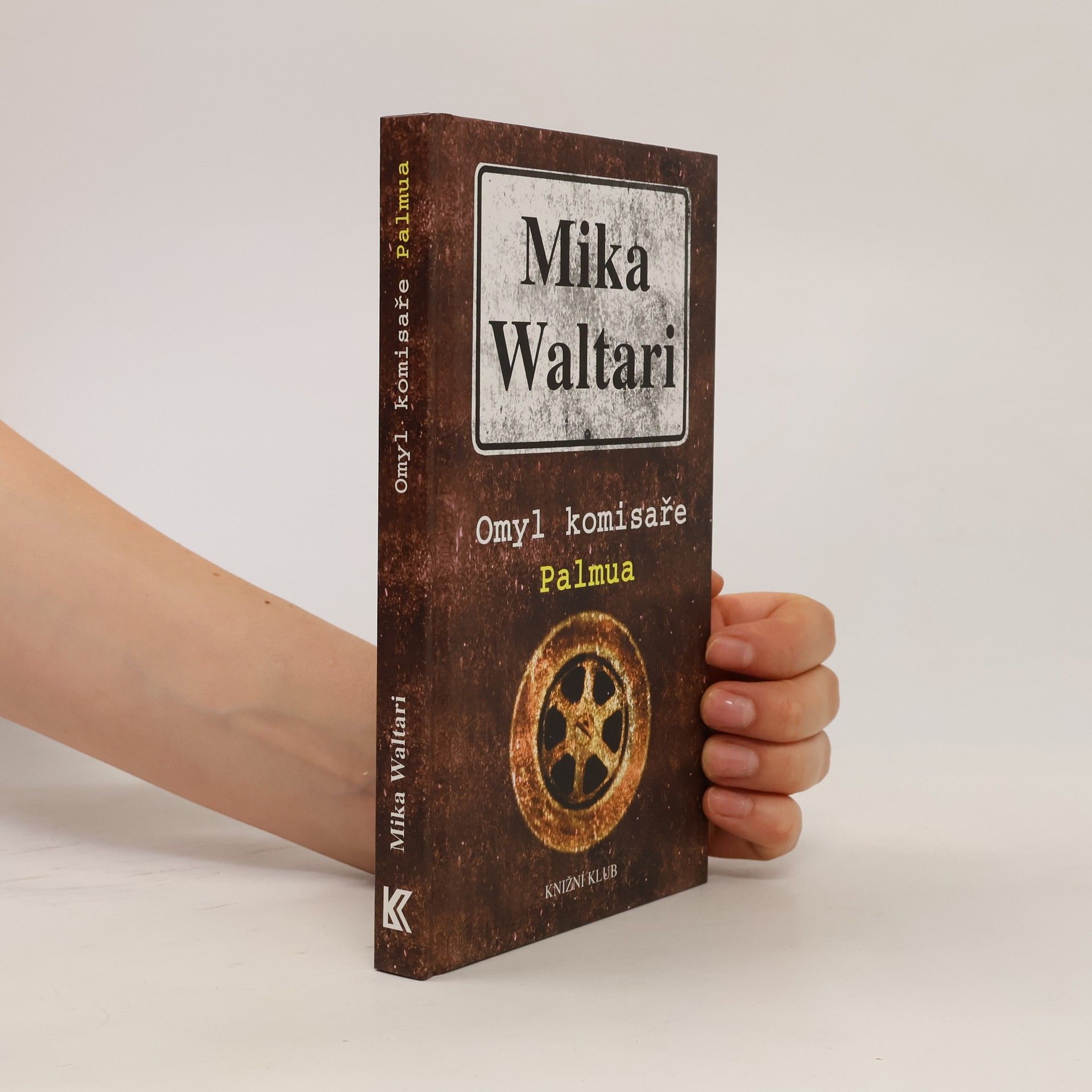 Mika Toimi Waltari Omyl komisaře Palmua