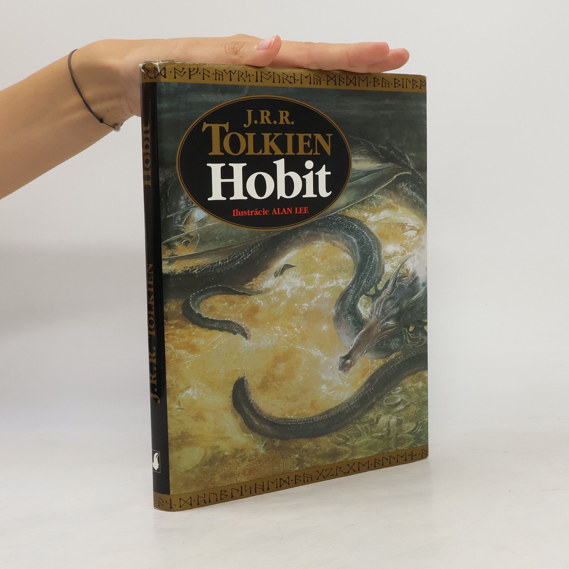 J. R. R. Tolkien Hobit (alebo Cesta tam a späť)