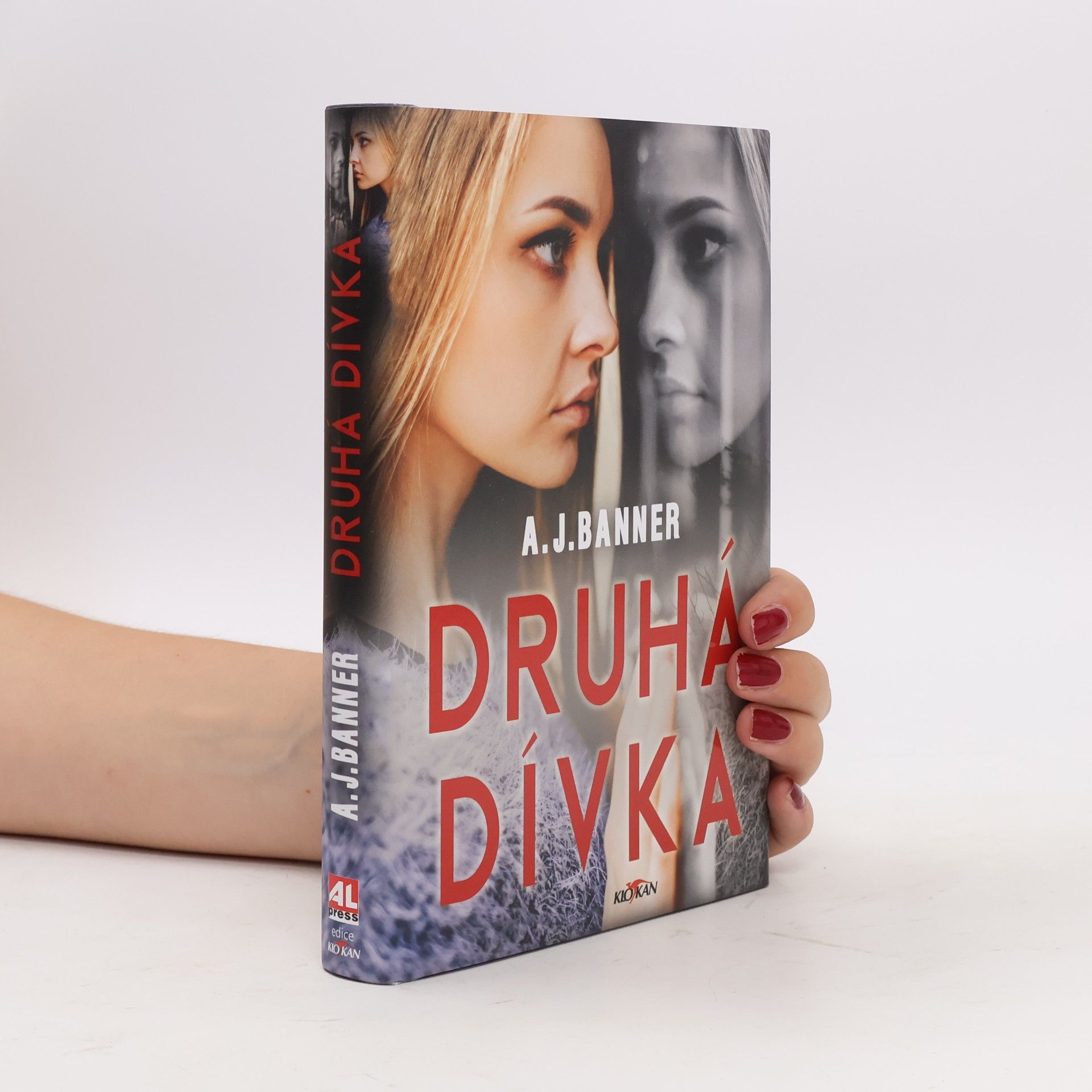 Druhá dívka