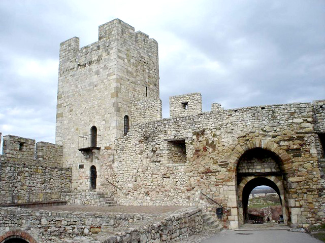Pogled na Kalemegdan, beogradsku tvrđavu iznad ušća Save u Dunav
