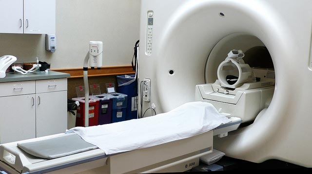 MRI vizsgálat (forrás: liz west) MRI vizsgálat